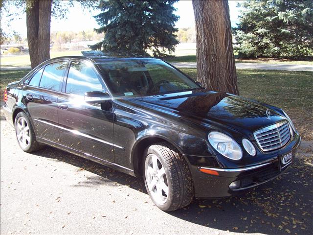 Mercedes-Benz E Class 2006 photo 2