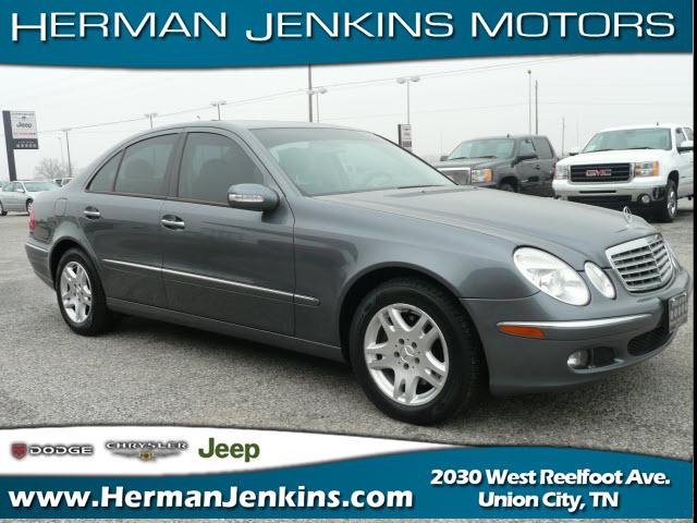 Mercedes-Benz E Class GLS TDi Diesel Sedan