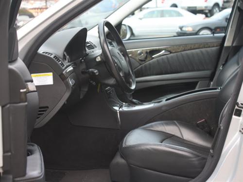 Mercedes-Benz E Class 2006 photo 2