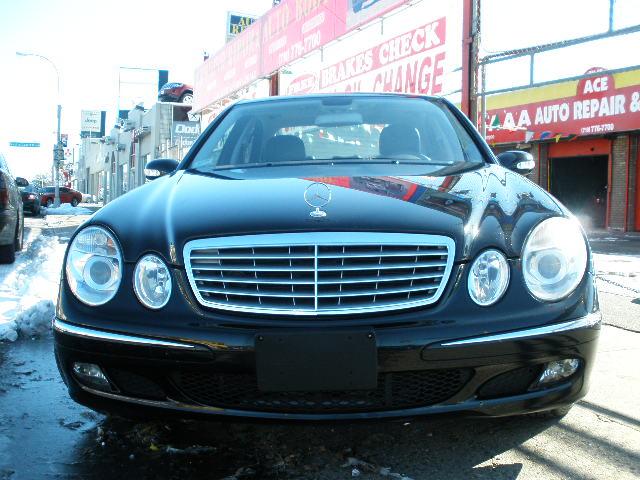 Mercedes-Benz E Class 2006 photo 1