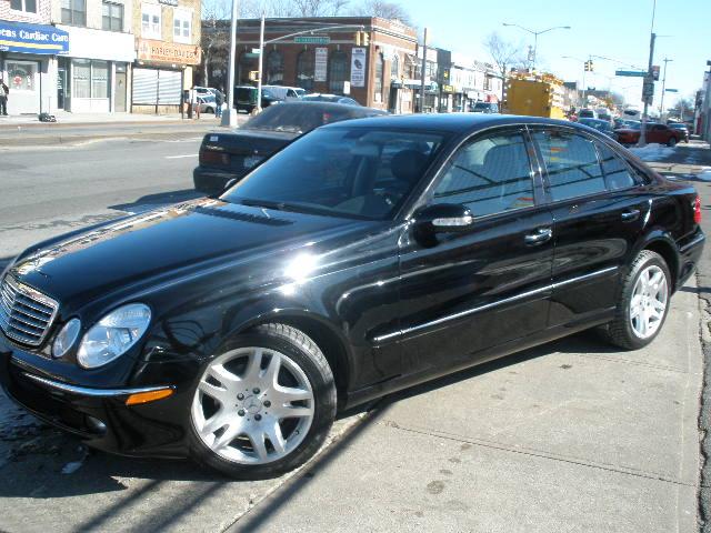 Mercedes-Benz E Class 2006 photo 2