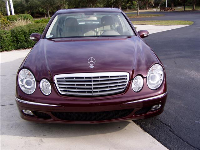 Mercedes-Benz E Class 2006 photo 2