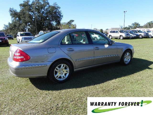 Mercedes-Benz E Class 2006 photo 2