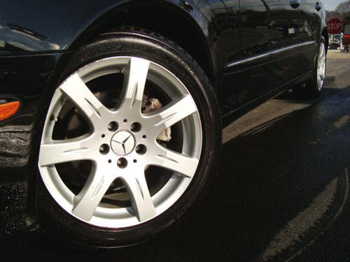 Mercedes-Benz E Class 2007 photo 1