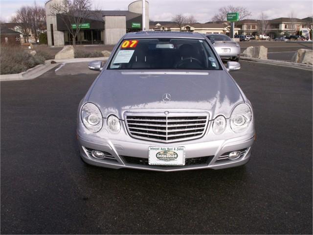 Mercedes-Benz E Class 2007 photo 1