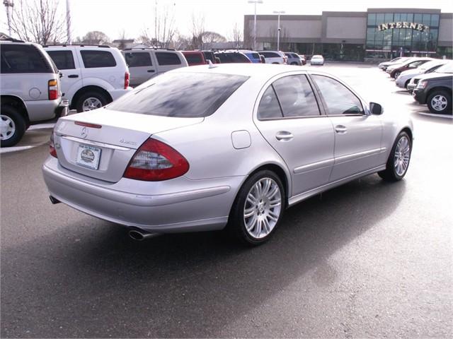 Mercedes-Benz E Class 2007 photo 4