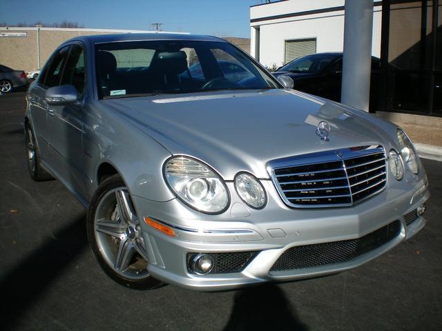 Mercedes-Benz E Class 2007 photo 1
