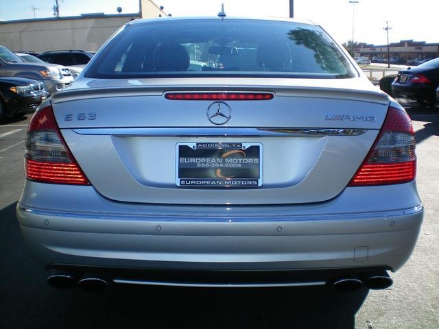 Mercedes-Benz E Class 2007 photo 3
