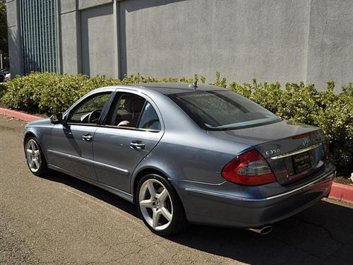 Mercedes-Benz E Class Srt-8 Other