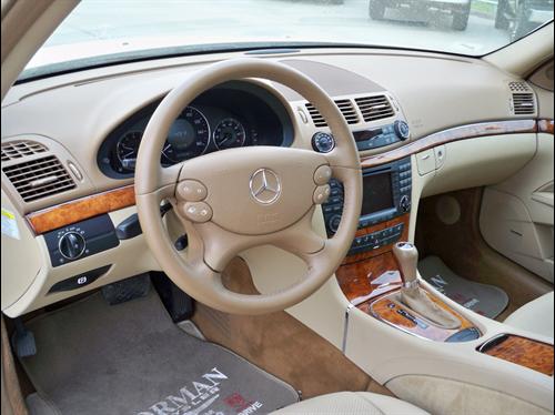 Mercedes-Benz E Class 2007 photo 3