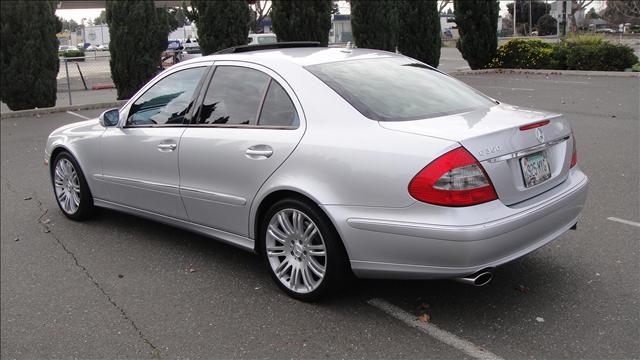 Mercedes-Benz E Class 2007 photo 2