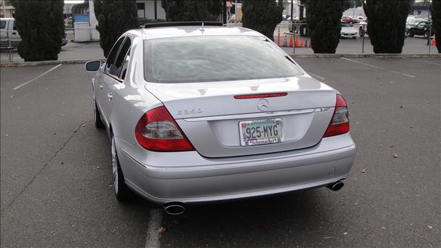 Mercedes-Benz E Class 2007 photo 3