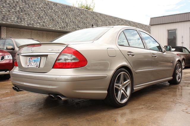 Mercedes-Benz E Class 2007 photo 4