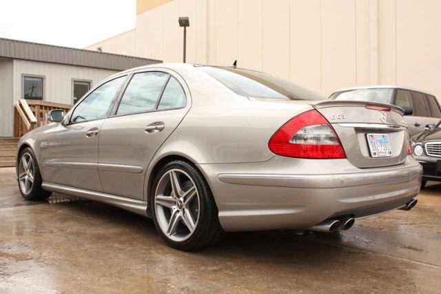 Mercedes-Benz E Class 2007 photo 5
