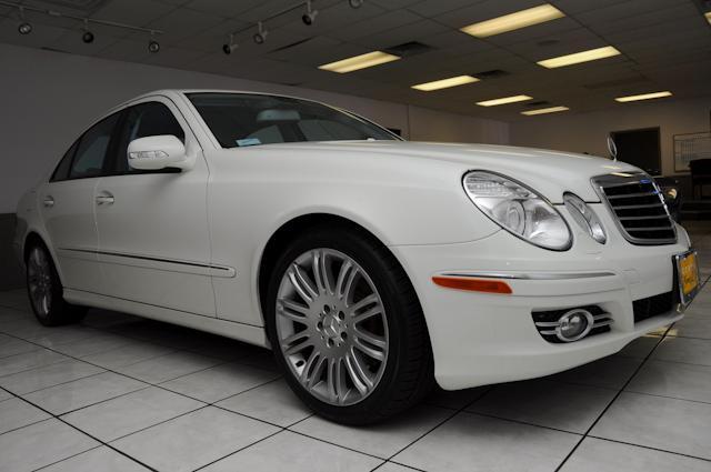 Mercedes-Benz E Class 2007 photo 2