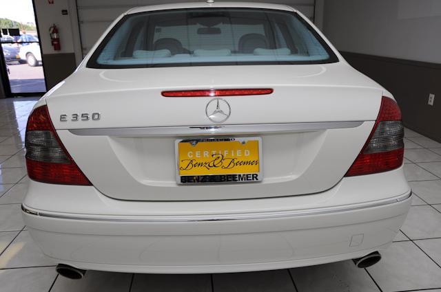 Mercedes-Benz E Class 2007 photo 4