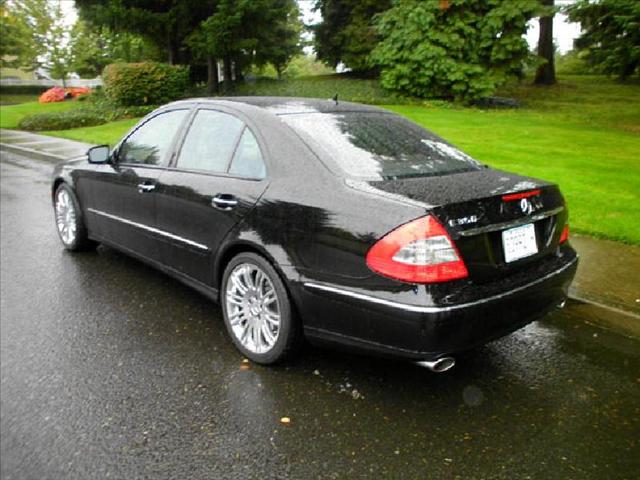 Mercedes-Benz E Class 2007 photo 1