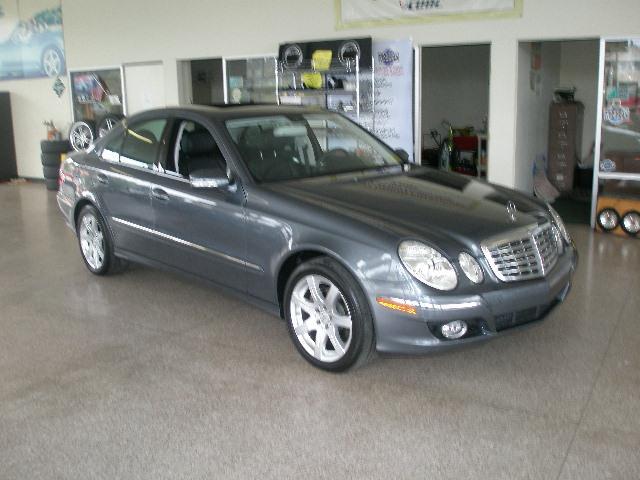 Mercedes-Benz E Class 2007 photo 4