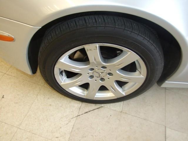 Mercedes-Benz E Class 2007 photo 2