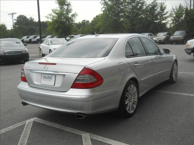 Mercedes-Benz E Class 2007 photo 4