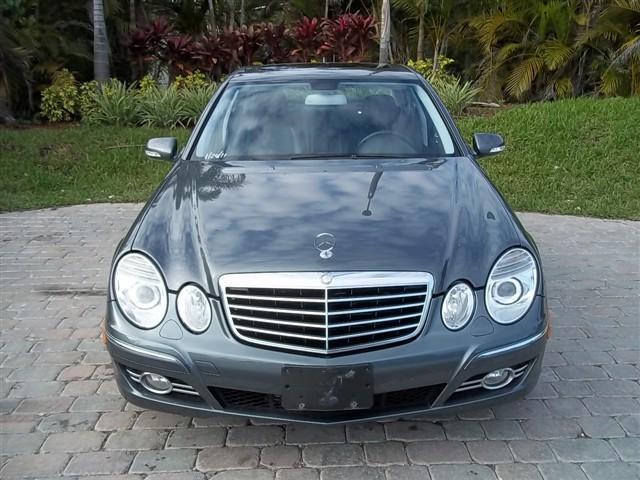 Mercedes-Benz E Class 2007 photo 1