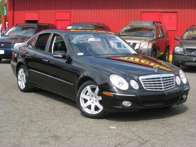 Mercedes-Benz E Class 2007 photo 1