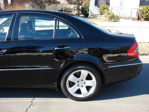 Mercedes-Benz E Class 2007 photo 3