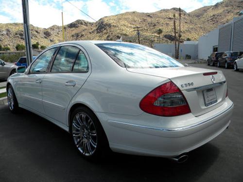 Mercedes-Benz E Class 2007 photo 2