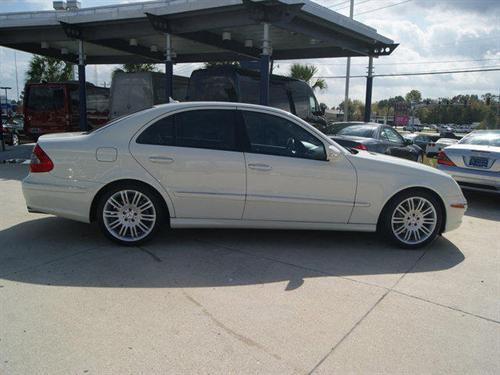 Mercedes-Benz E Class 2007 photo 3