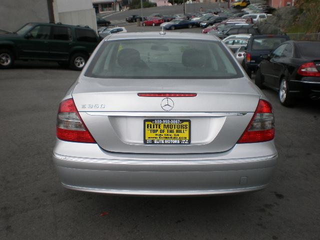 Mercedes-Benz E Class 2007 photo 2