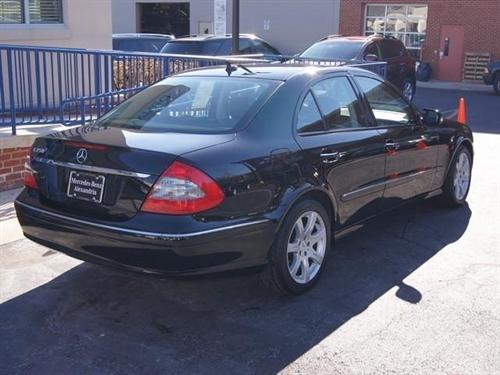 Mercedes-Benz E Class Srt-8 Other