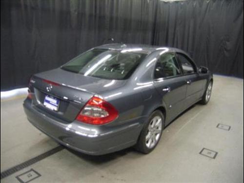 Mercedes-Benz E Class 2007 photo 1