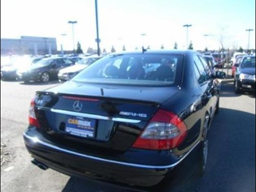 Mercedes-Benz E Class 2007 photo 4