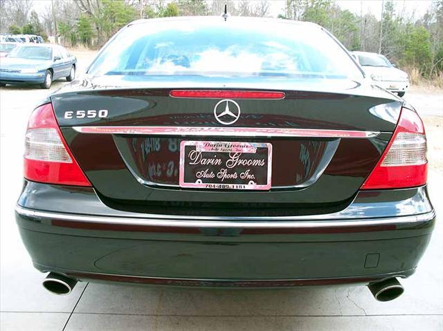 Mercedes-Benz E Class 2007 photo 3