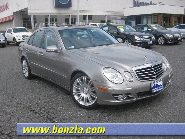 Mercedes-Benz E Class Srt-8 Other