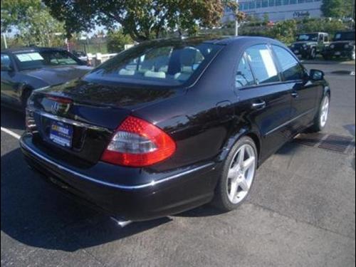 Mercedes-Benz E Class 2007 photo 2