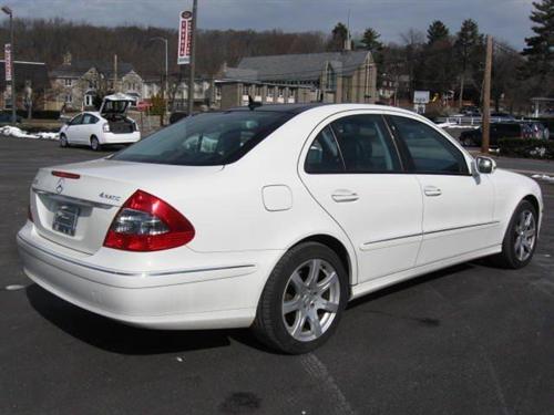 Mercedes-Benz E Class 2007 photo 5
