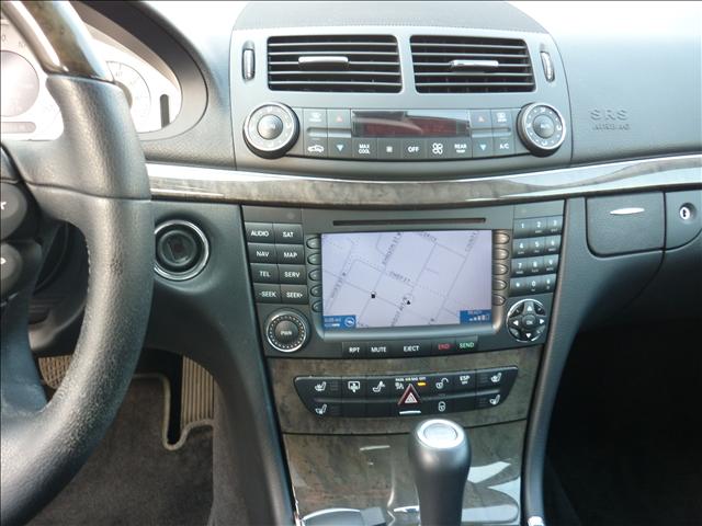 Mercedes-Benz E Class 2007 photo 3