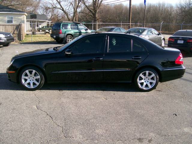 Mercedes-Benz E Class 2007 photo 1