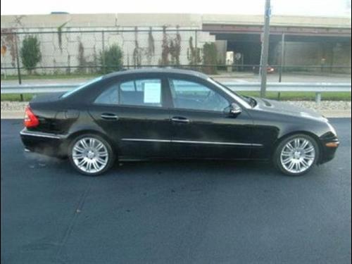 Mercedes-Benz E Class 2007 photo 3