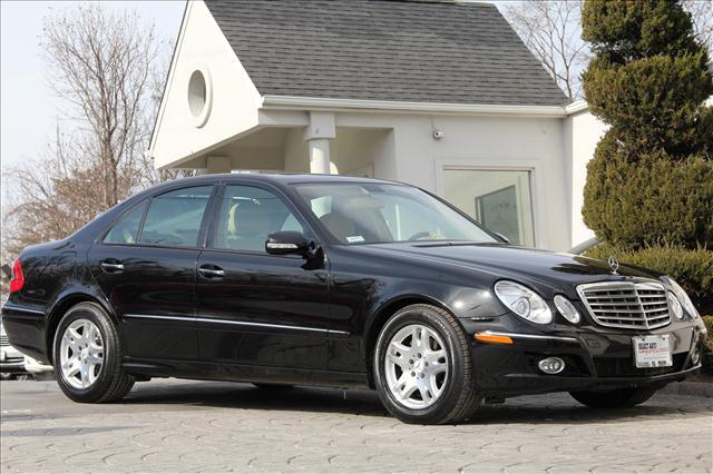 Mercedes-Benz E Class 2007 photo 2
