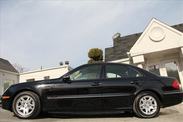 Mercedes-Benz E Class 2007 photo 4