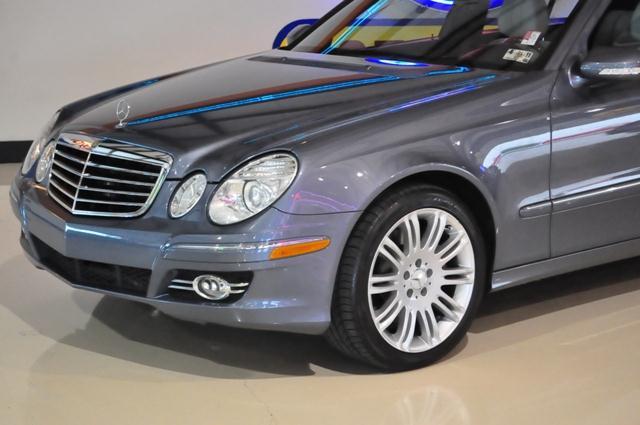Mercedes-Benz E Class 2007 photo 4
