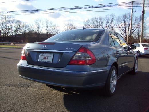 Mercedes-Benz E Class 2007 photo 5