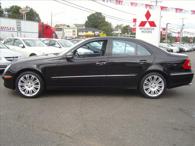 Mercedes-Benz E Class 2007 photo 1