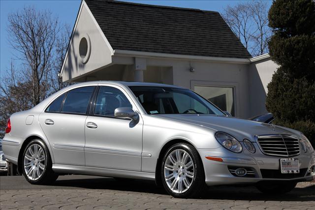 Mercedes-Benz E Class 2007 photo 2