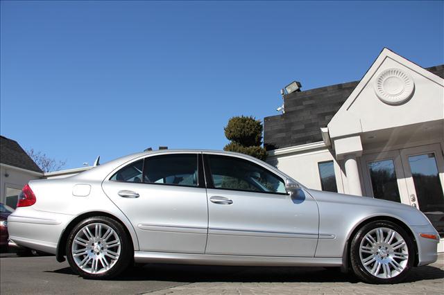 Mercedes-Benz E Class 2007 photo 5