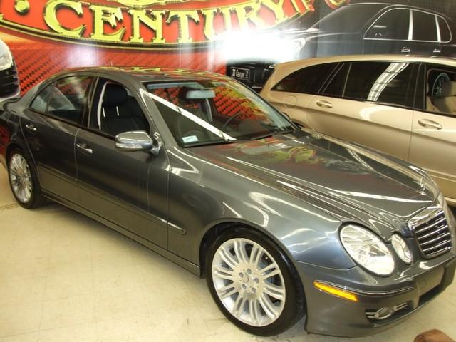 Mercedes-Benz E Class 2007 photo 2