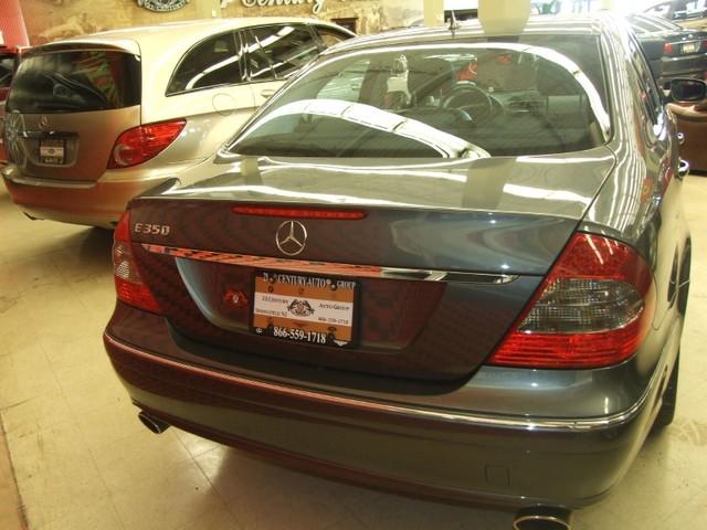 Mercedes-Benz E Class 2007 photo 4