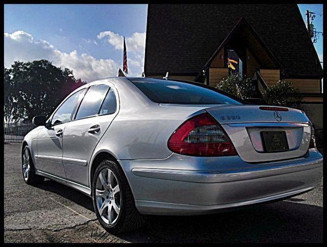 Mercedes-Benz E Class 2007 photo 4